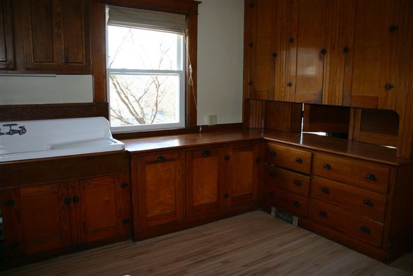 42 Central St, Newport, VT 05855